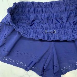 LULULEMON MARATHON SHORTS